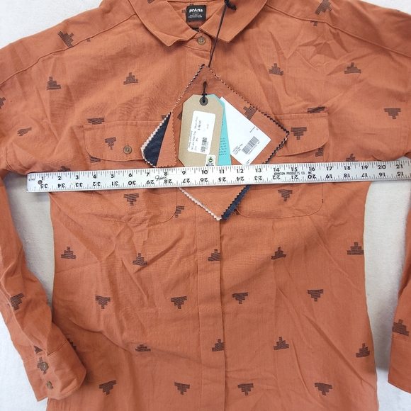 Prana Womens Dark Orange Ale Long Sleeve Collared Lens Flair Top Size Small NWT - Picture 4 of 6
